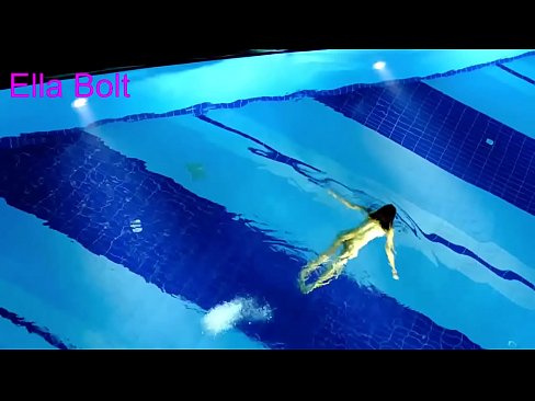 ❤️ Ma nistax nieqaf nara, blonda żagħżugħa maqbuda tgħum nuda fil-pool tar-resort ELLA BOLT ❤️ Porno f'mt.mathem-1-class.ru ❤